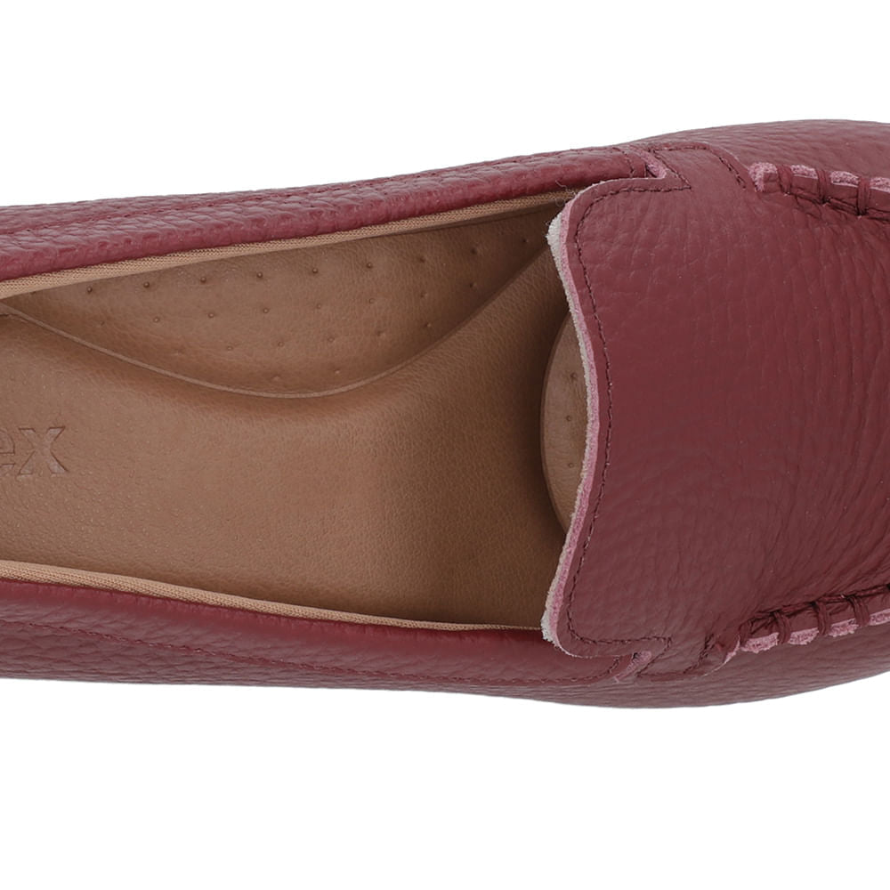 Mocassim Vermelho Couro Bico Redondo Bridão